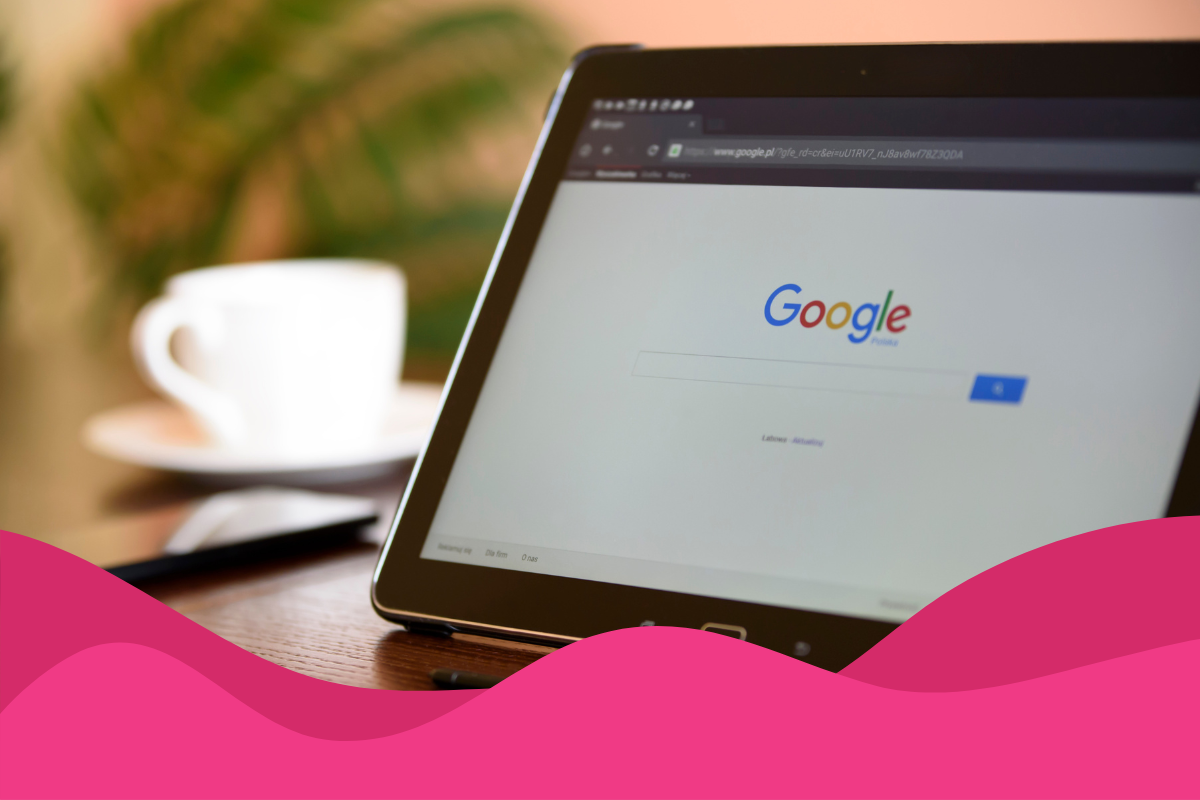 image of a tablet with Google search bar on it in an article about the removal of num=100